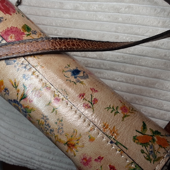 Patricia Nash Turati crossbody - Picture 5 of 13